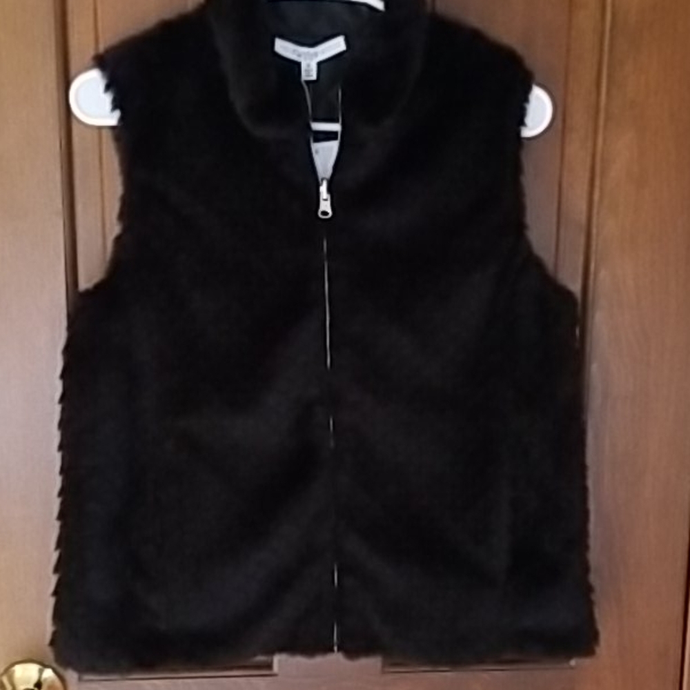 Reversible NWOT Faux fur vest